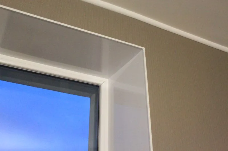 Угол ПВХ 25*25*2,7 м Белый